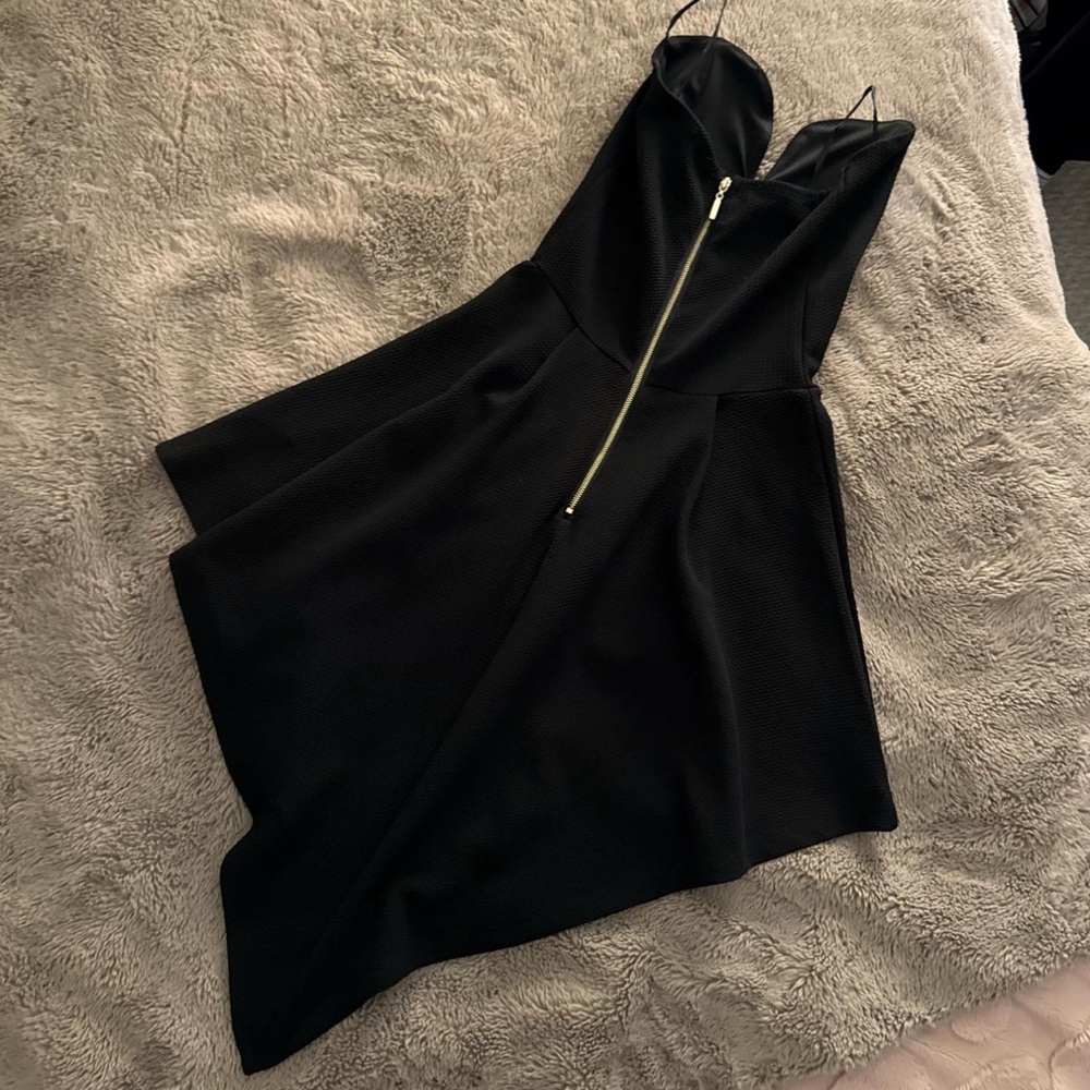 ⭐️ Asymmetrical Dress - Picture 2 of 4